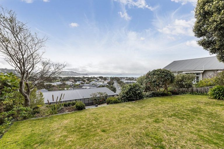 Photo of property in 41a Mantell Street, Seatoun, Wellington, 6022
