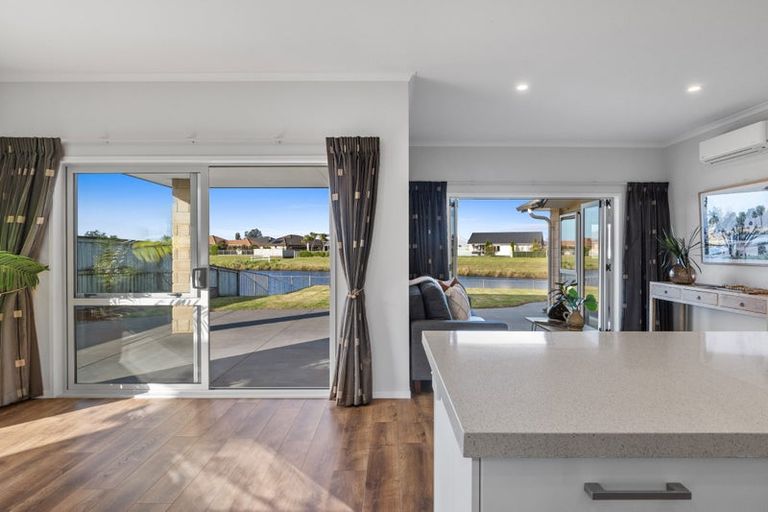 Photo of property in 150 Oriental Parade, Papamoa Beach, Papamoa, 3118
