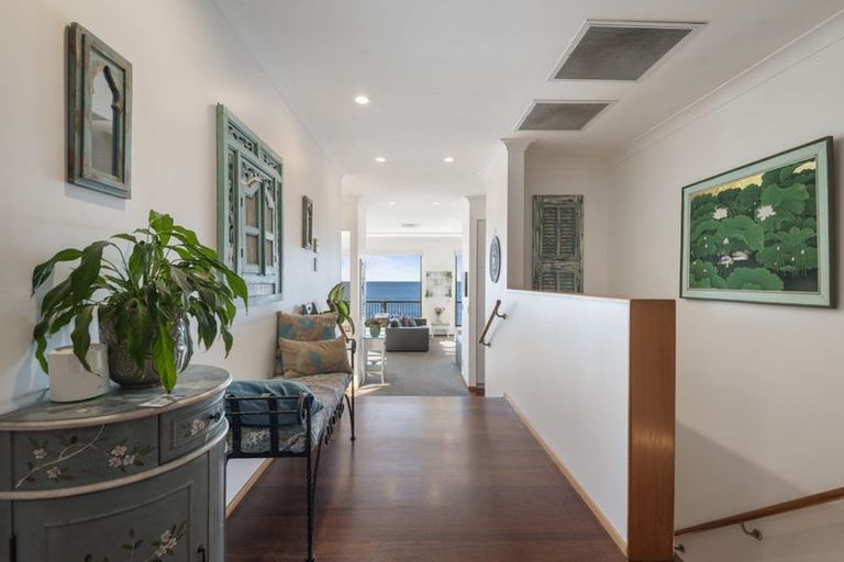 Photo of property in 19 View Road, Campbells Bay, Auckland, 0630