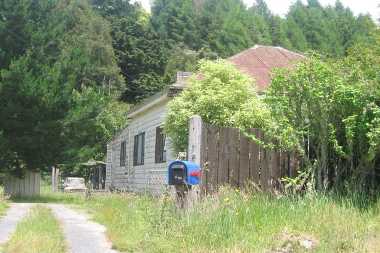 Photo of property in 33 Marsack Road, Taumarunui, 3992