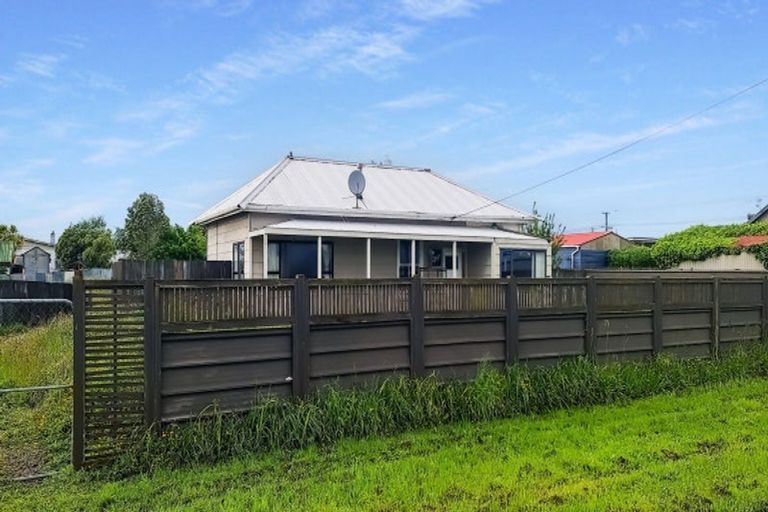Photo of property in 4 Cemetery Road, Sanson, 4817