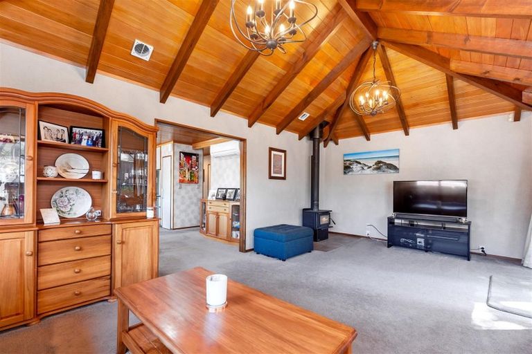 Photo of property in 39a Grand Vue Road, Kawaha Point, Rotorua, 3010