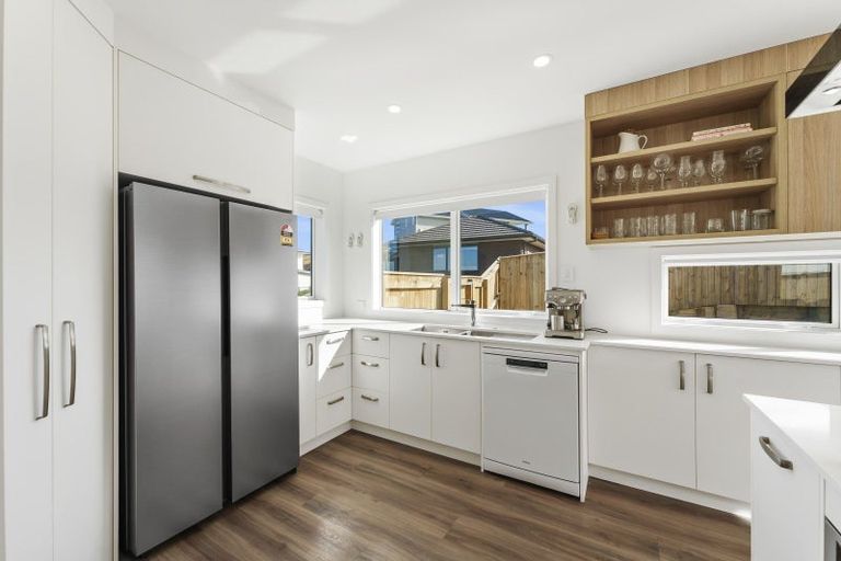 Photo of property in 13 Karanema Place, Coastlands, Whakatane, 3120