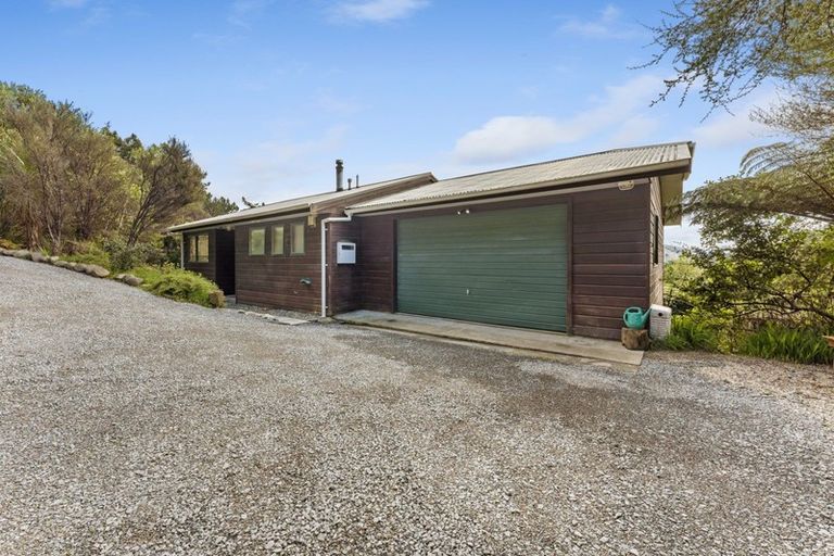 Photo of property in 47 Dalton Grove, Stokes Valley, Lower Hutt, 5019