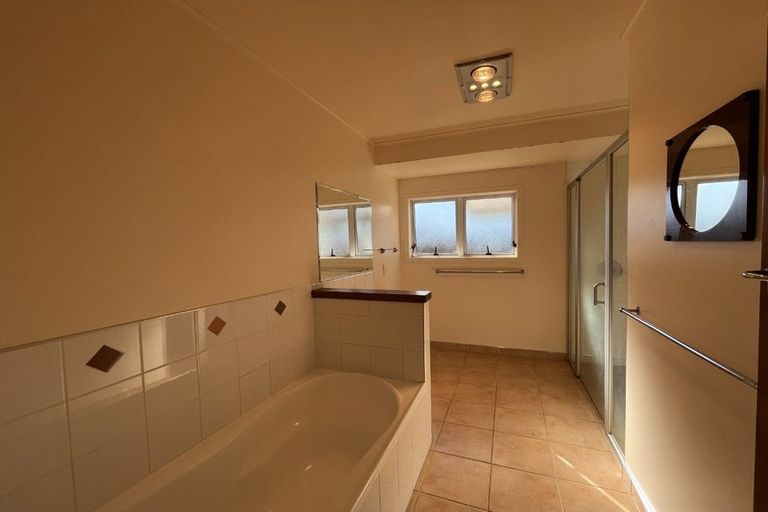 Photo of property in 7 Paterson Avenue, Pukekohe, 2120