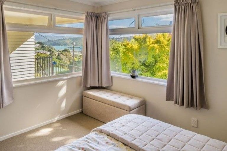 Photo of property in 26 Kiriwai Road, Paremata, Porirua, 5024