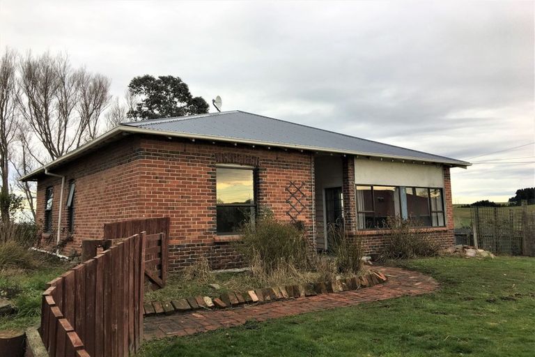 Photo of property in 124 Benhar Road, Benhar, Balclutha, 9272