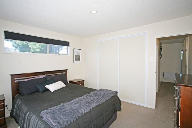 Photo of property in 4 Karnak Crescent, Russley, Christchurch, 8042