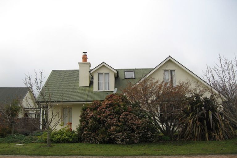 Photo of property in 34 Copper Beech Avenue, Frankton, Queenstown, 9300