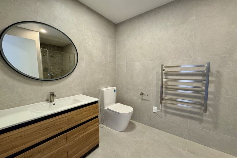 Photo of property in 202e Henwood Road, Westgate, 0814