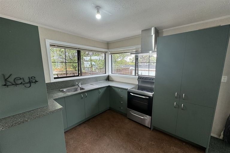 Photo of property in 1/172 Sawyers Arms Road, Bishopdale, Christchurch, 8053