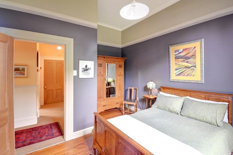 Photo of property in 1 Alison Crescent, Belleknowes, Dunedin, 9011