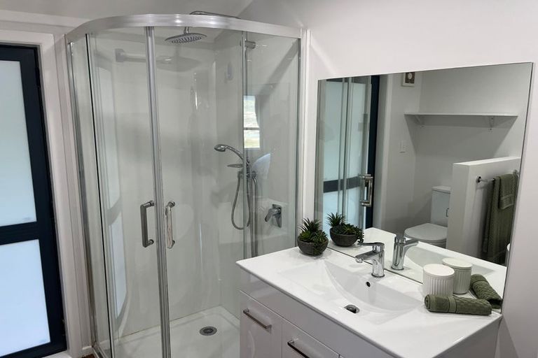 Photo of property in 2 Anzia Way, Johnsonville, Wellington, 6037