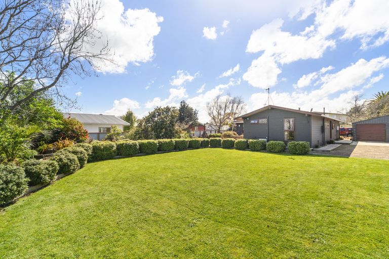 Photo of property in 3 Alma Place, Milson, Palmerston North, 4414