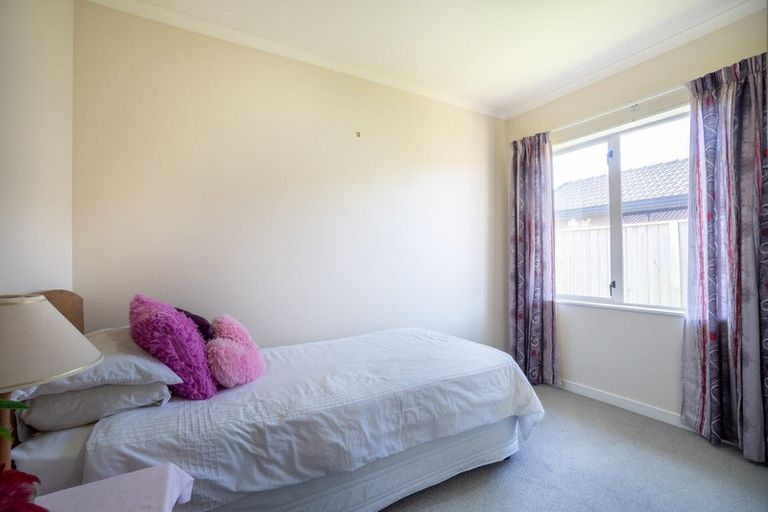 Photo of property in 19 Branigan Parade, Kelvin Grove, Palmerston North, 4414