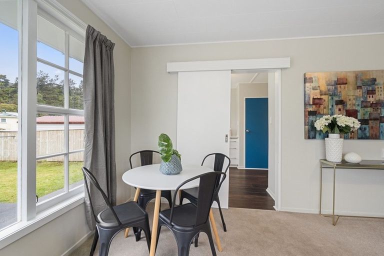 Photo of property in 89b Main Road, Wainuiomata, Lower Hutt, 5014