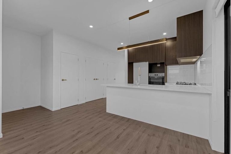 Photo of property in 55 Kairakau Street, Papakura, 2110