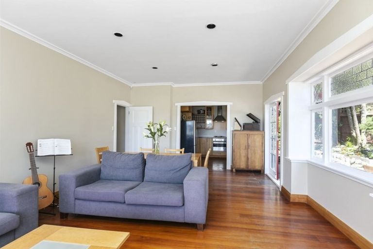 Photo of property in 57 Mantell Street, Seatoun, Wellington, 6022