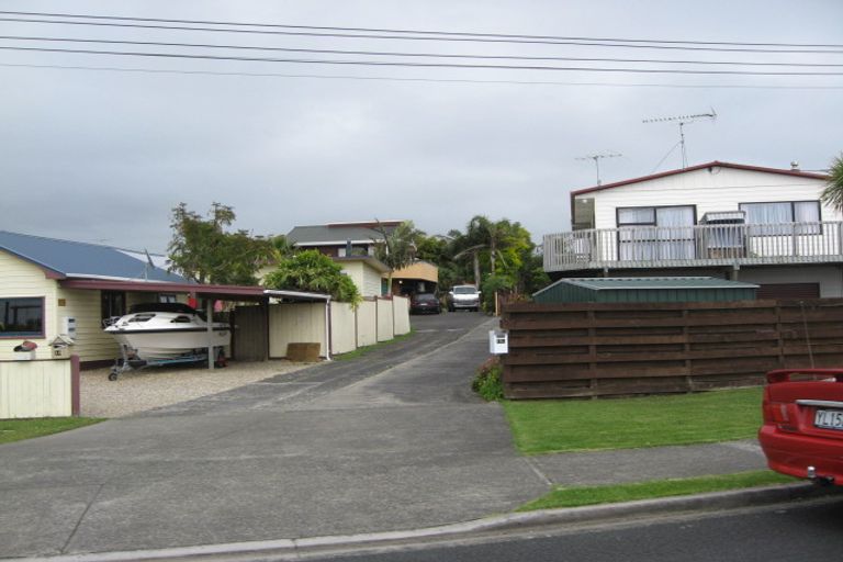 Photo of property in 18 Brixton Road, Manly, Whangaparaoa, 0930