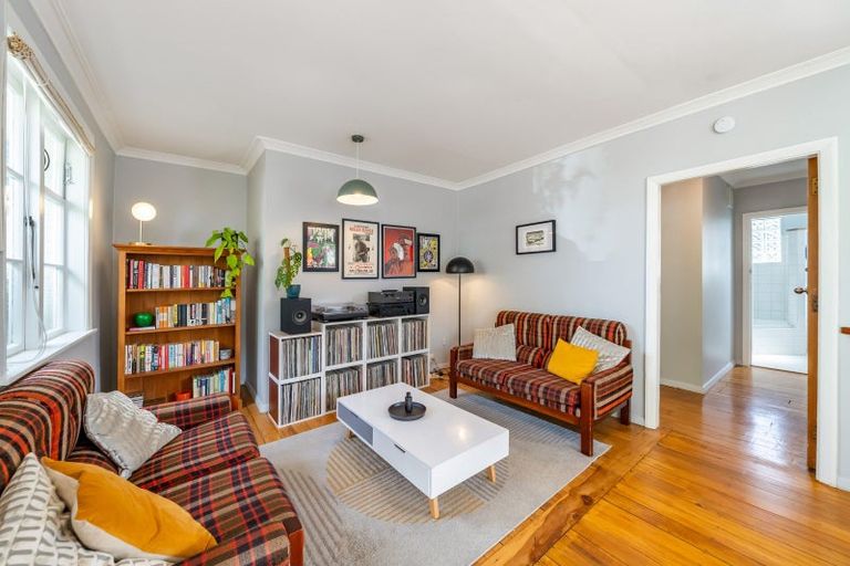 Photo of property in 1 Sandford Street, Trentham, Upper Hutt, 5018