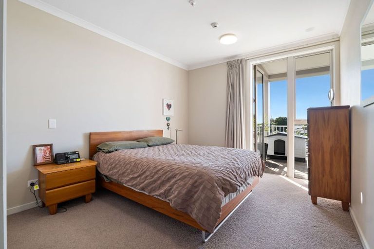 Photo of property in 38 Rewa Rewa Lane, Orewa, 0931