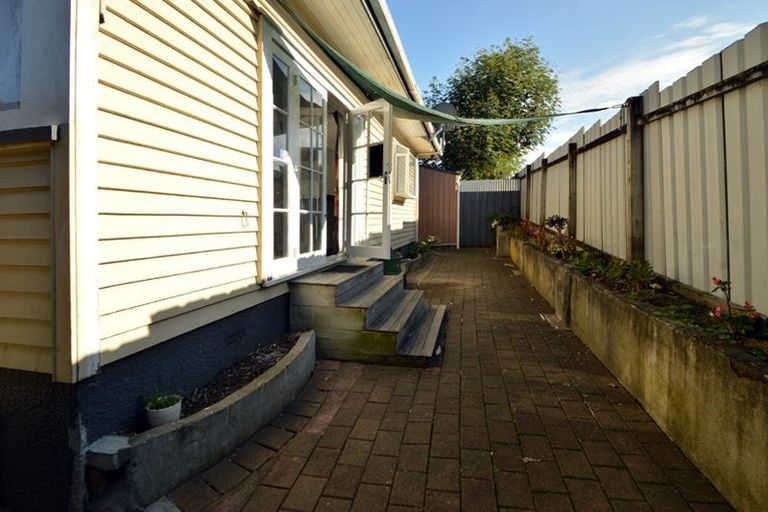 Photo of property in 5 Beatty Avenue, Manurewa, Auckland, 2102