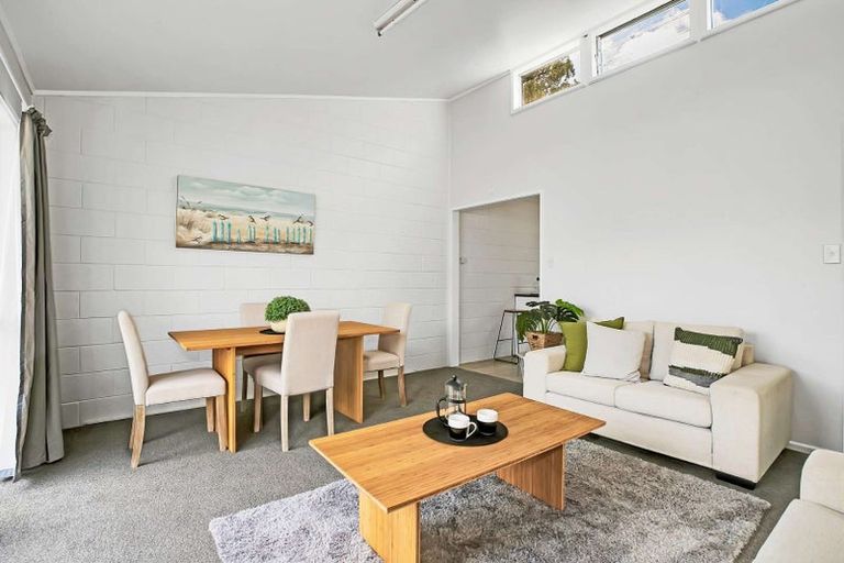 Photo of property in 2/33 Grassways Avenue, Pakuranga, Auckland, 2010