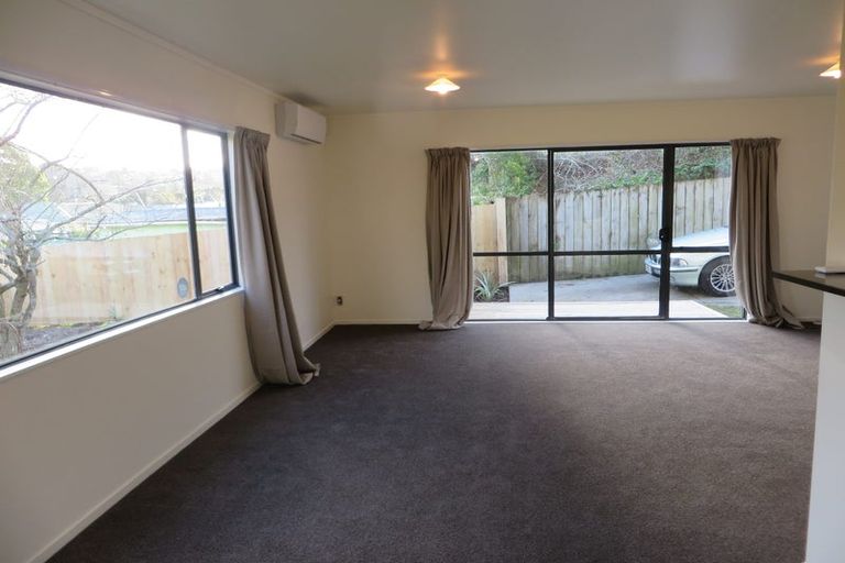 Photo of property in 16a Tonkin Drive, Sunnynook, Auckland, 0620