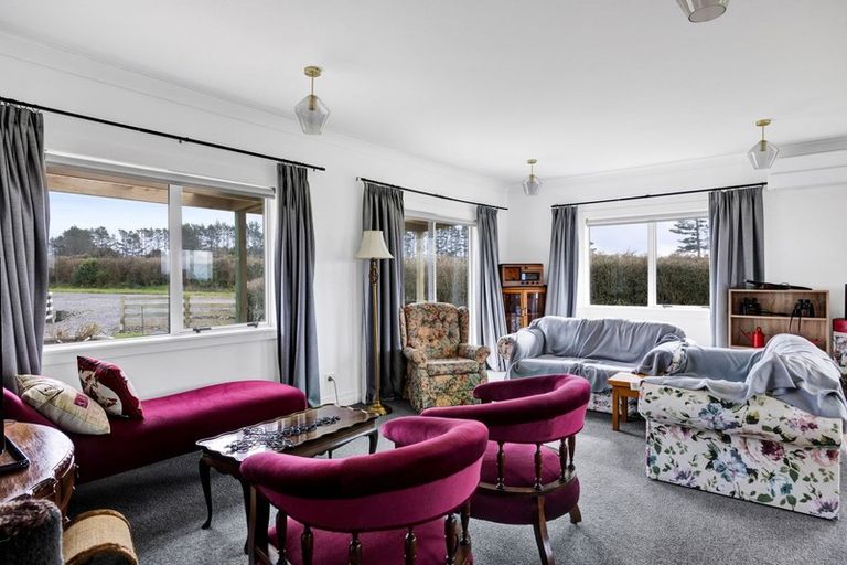 Photo of property in 297 Radnor Road, Midhirst, Stratford, 4394