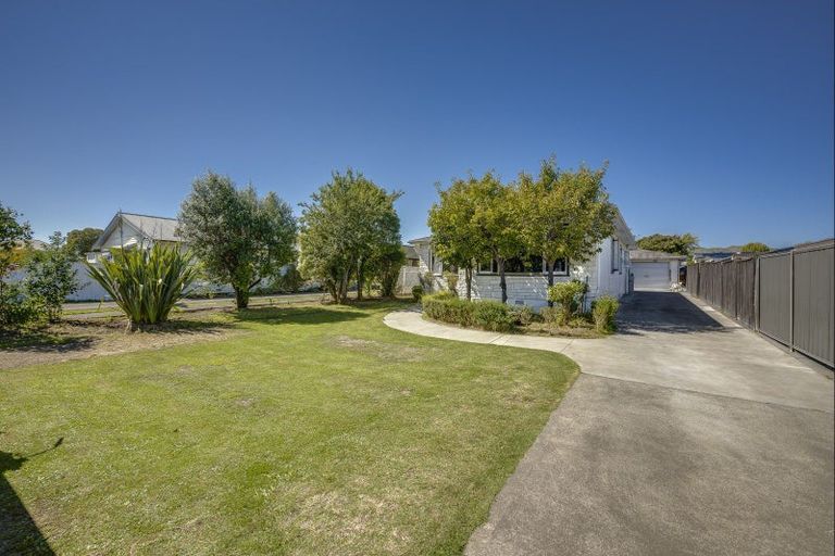 Photo of property in 62 Napier Road, Havelock North, 4130