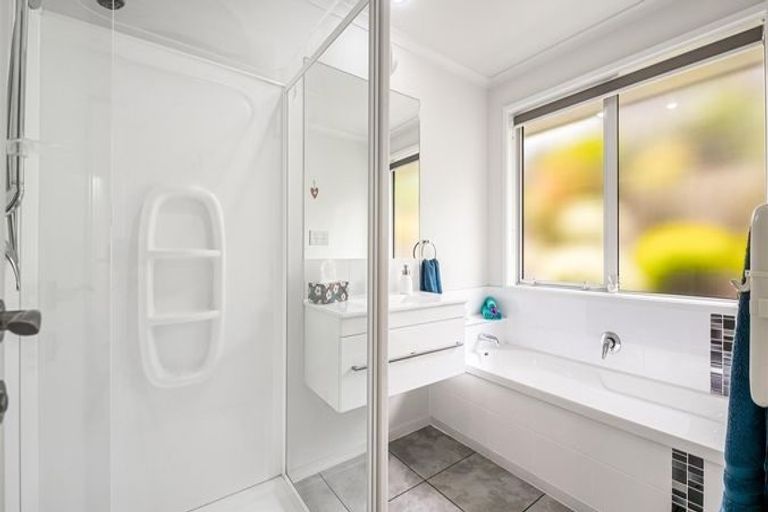 Photo of property in 39 Ridgedale Road, Silverdale, 0932