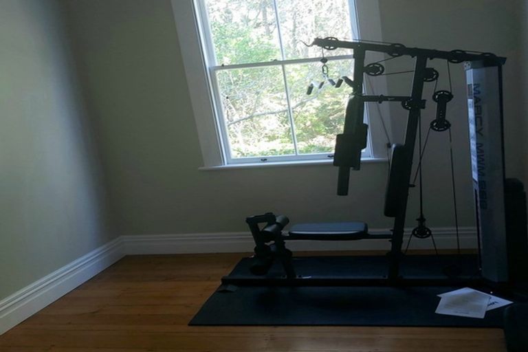 Photo of property in 2 Hinemoa Street, Birkenhead, Auckland, 0626