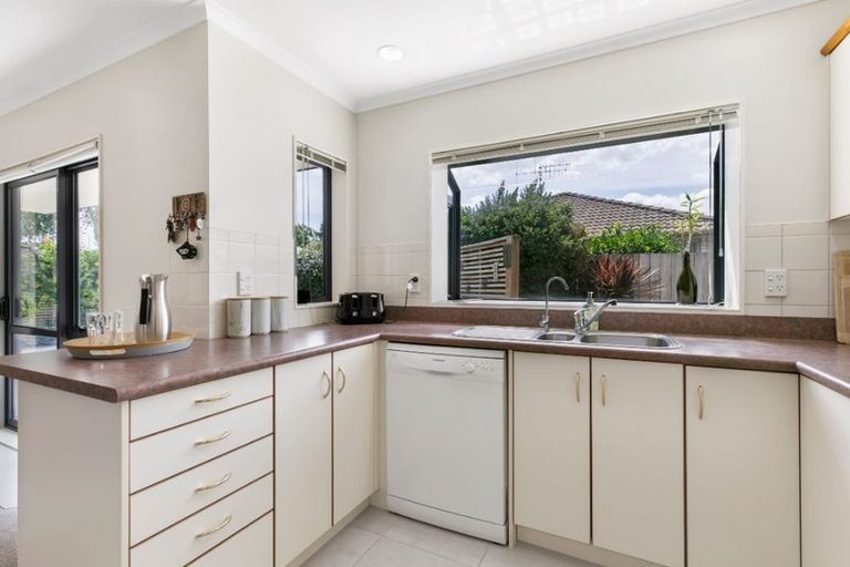 Photo of property in 23 Northmeadow Drive, Rototuna, Hamilton, 3210