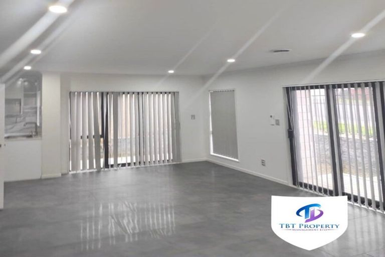 Photo of property in 17a Eddowes Street, Manurewa, Auckland, 2102