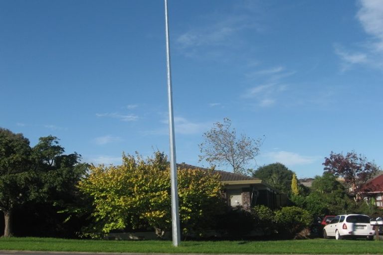 Photo of property in 2/543 Pakuranga Road, Howick, Auckland, 2010