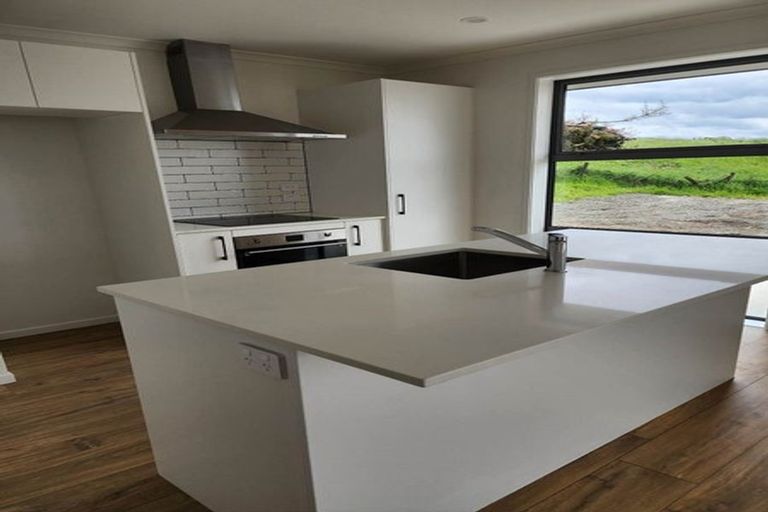 Photo of property in 177 Alf Access Road, Helensville, 0875
