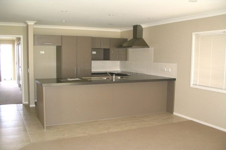Photo of property in 4 Heidi Crescent, Flat Bush, Auckland, 2016