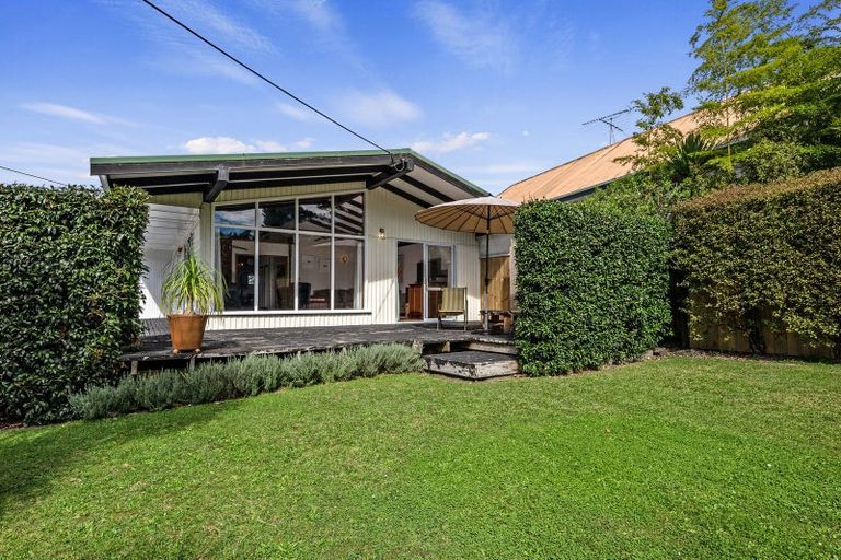 Photo of property in 13 North Crescent, Kaukapakapa, 0873