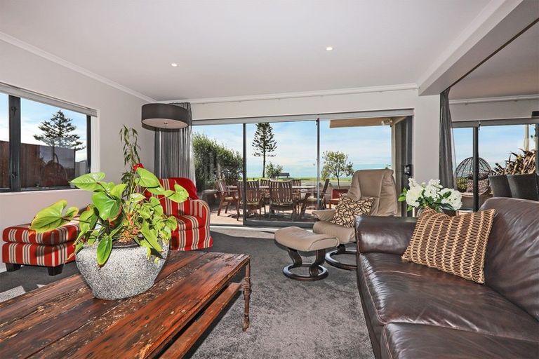 Photo of property in 66 The Esplanade, Westshore, Napier, 4110