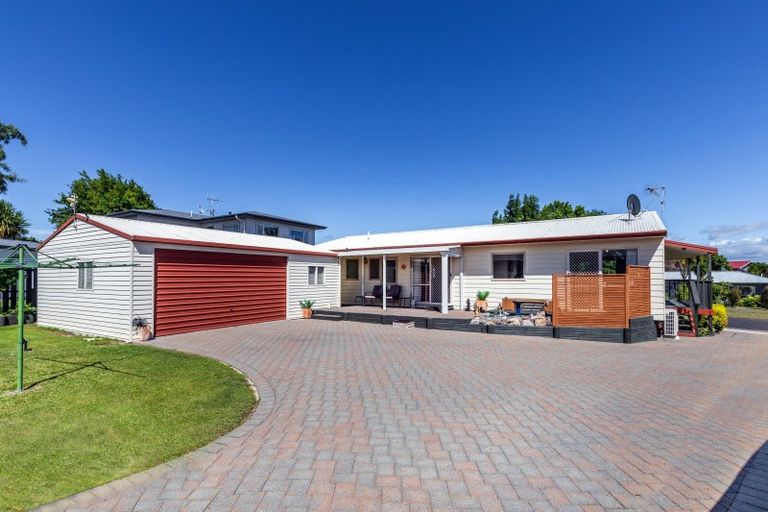 Photo of property in 32 Grace Crescent, Richmond Heights, Taupo, 3330