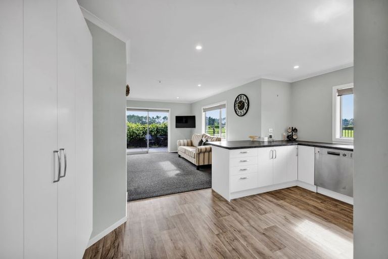 Photo of property in 7 Mercade Close, Stratford, 4332