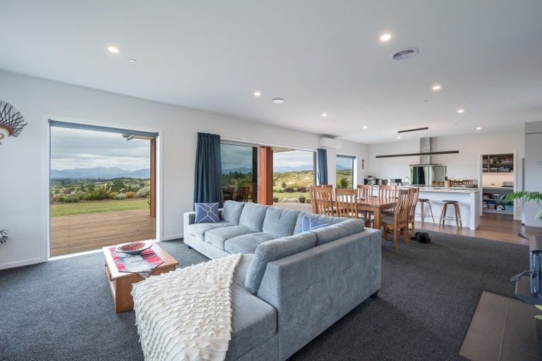 Photo of property in 32 Mahoe Close, Upper Moutere, 7173