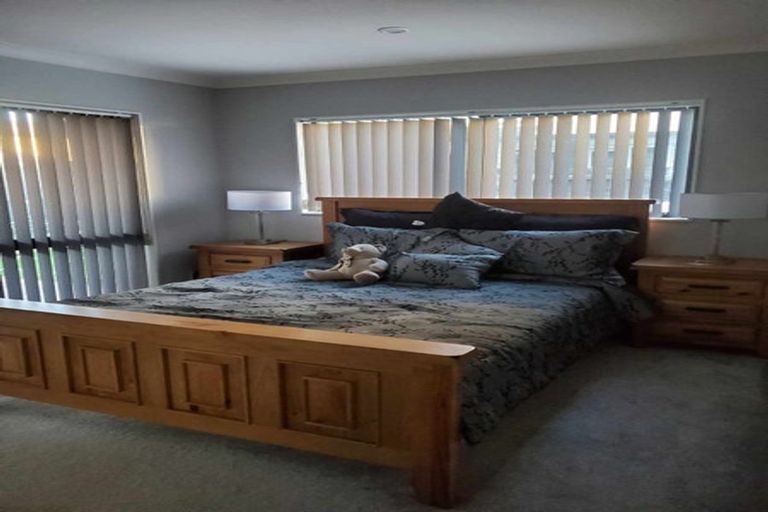 Photo of property in 13 Reding Street, Takanini, 2112