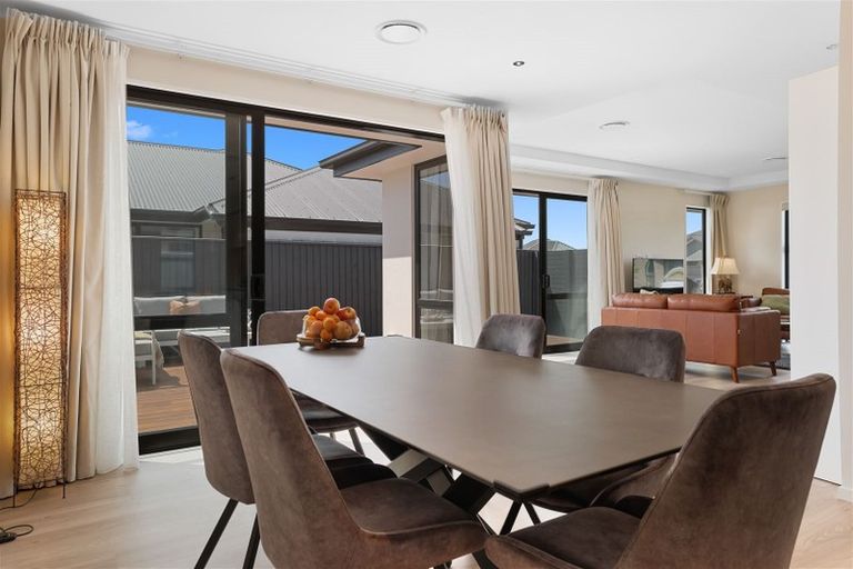 Photo of property in 35 Whitburn Avenue, Halswell, Christchurch, 8025