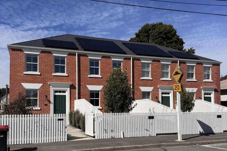 Photo of property in 30 Hargest Crescent, Saint Kilda, Dunedin, 9012