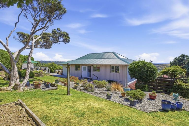 Photo of property in 107 Conclusion Street, Ascot Park, Porirua, 5024
