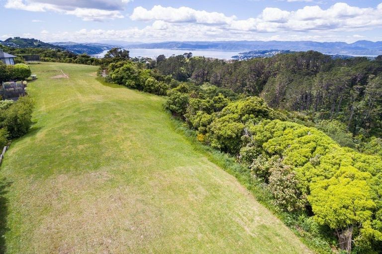 Photo of property in 35 Versailles Street, Karori, Wellington, 6012
