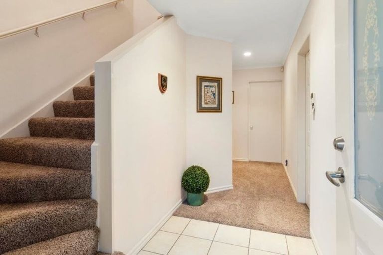 Photo of property in 61a Pitau Road, Mount Maunganui, 3116