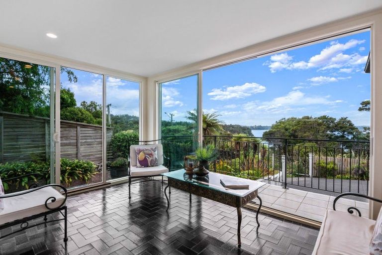Photo of property in 117 Tanekaha Road, Titirangi, Auckland, 0604