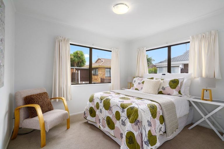 Photo of property in 2/64 Hamilton Road, Cambridge, 3434